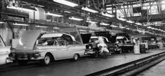 Ford skyliner 57 dearborn.jpg